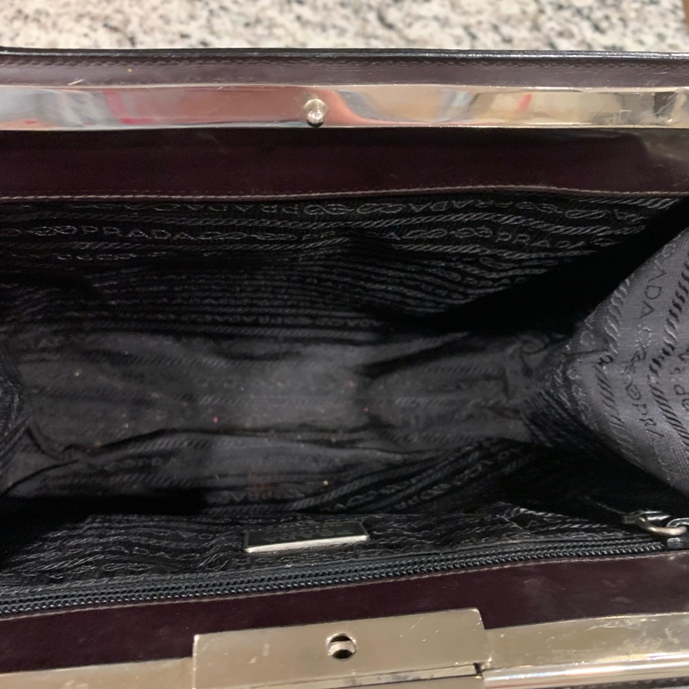Vintage 90’s Prada re edition patent leather tote - Picture 10 of 12